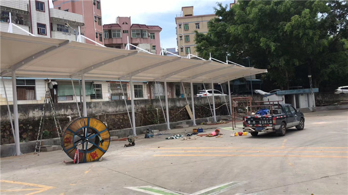 遮雨棚、遮阳棚